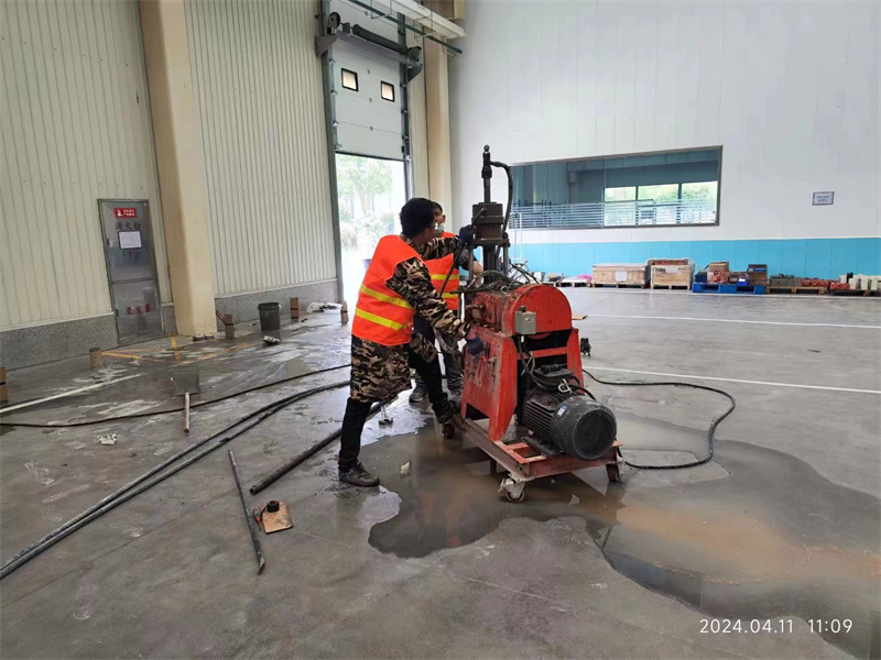 九龙厂房地面下沉塌陷注浆加固施工